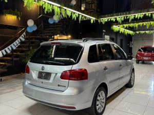 VOLKSWAGEN SURAN 1.6 5D - Miniatura 4