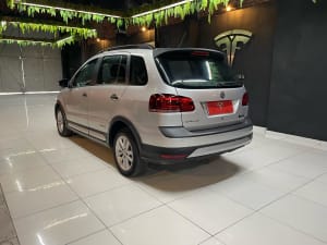 VOLKSWAGEN SURAN TRACK 1.6 - Miniatura 3