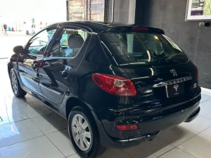 Peugeot 207 2013 - Miniatura 3