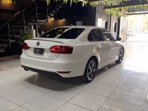 VOLKSWAGEN VENTO 2.5 LUXURY  - Miniatura 3