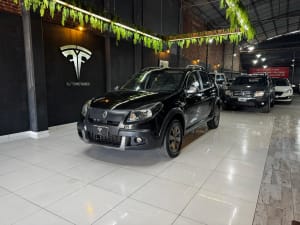 RENAULT SANDERO STEPWAY 1.6 RIP CURL - Miniatura 2