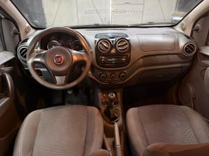FIAT PALIO 1.4 5P ATTRACTIVE - Miniatura 4