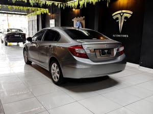 HONDA CIVIC EXS 1.8 AT - Miniatura 4