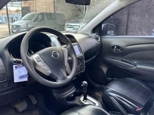NISSAN VERSA V-DRIVE PLUS AT - Miniatura 4