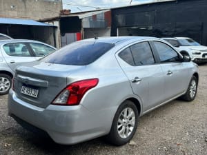 NISSAN VERSA V-DRIVE PLUS AT - Miniatura 3