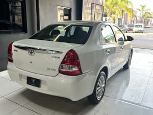 TOYOTA ETIOS 1.5 4 PTAS XLS 6MT - Miniatura 3