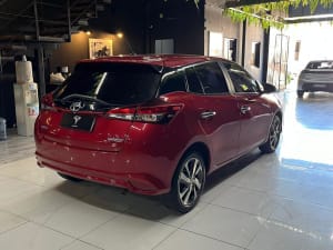 TOYOYA YARIS 1.5 S CVT - Miniatura 4