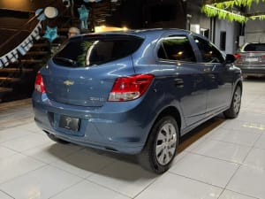 CHEVROLET ONIX 1.4 LT - Miniatura 3