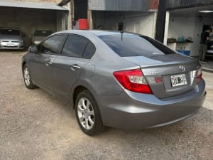 HONDA CIVIC EXS 1.8 AT - Miniatura 4