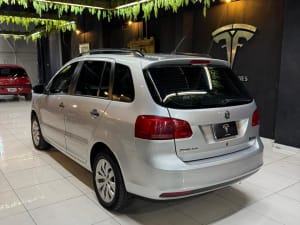 VOLKSWAGEN SURAN 1.6 5D - Miniatura 3