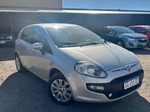 FIAT PUNTO 1.4 ATRACTIVE  - Miniatura 1