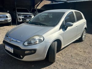 FIAT PUNTO 1.4 ATRACTIVE  - Miniatura 2