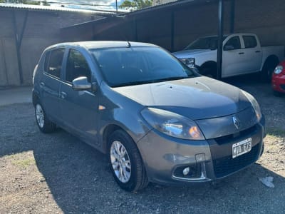 RENAULT SANDERO 1.6 PRIVILEGE