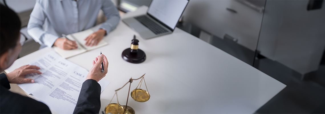 External General Counsel vs Traditional Law Firm: Which Is Right for Your Business?
