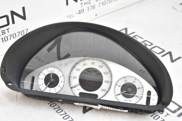 Mercedes CLK W209 C209 mph Tacho Kombiinstrument Instrumententafel A2095407048