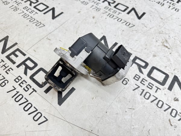 Mercedes W211 W219 W221 W164 OM642 AGR Ventil Abgasrückführungsventil 724809470