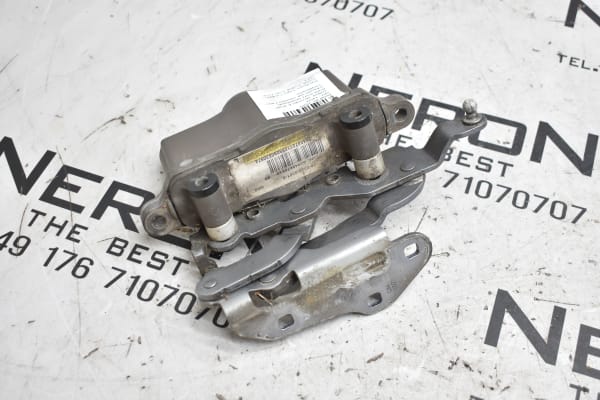 Mercedes E W207 W204 W212  Motorhaube Scharnier mit Aktuator Links A2048870110