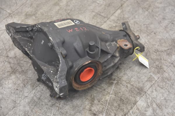 Mercedes E220 CDI W212 W204 Differential Hinten Differentialgetriebe A2123508403
