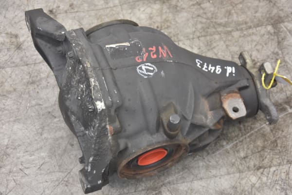 Mercedes E250 CDI W212 W204 Differential Hinten Differentialgetriebe A2123501304