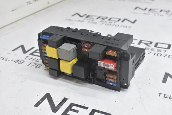Mercedes CLK W209 Sicherungskasten Relais Box Steuergerät SAM Modul A2035454401