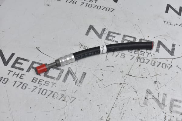 Land Rover Defender L316 Servolenkungskasten zum Reservoirrohr LR058102