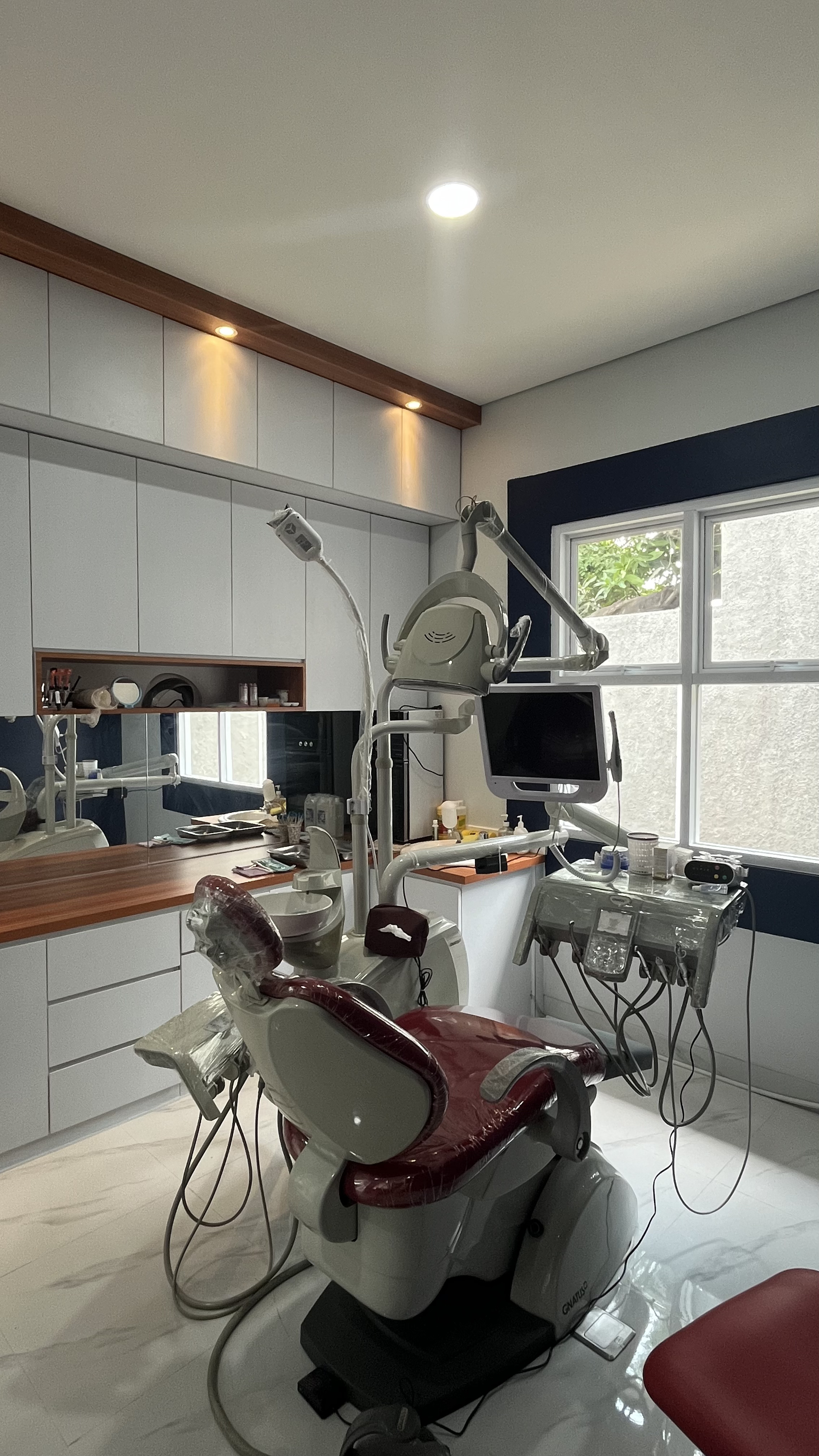Interior atau tim Pita Dental
