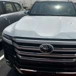 Toyota Land Cruiser VXR 3.5 ltr petrol Auto + RADAR thumbnail 2