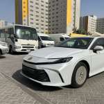 TOYOTA CAMRY LE thumbnail 2