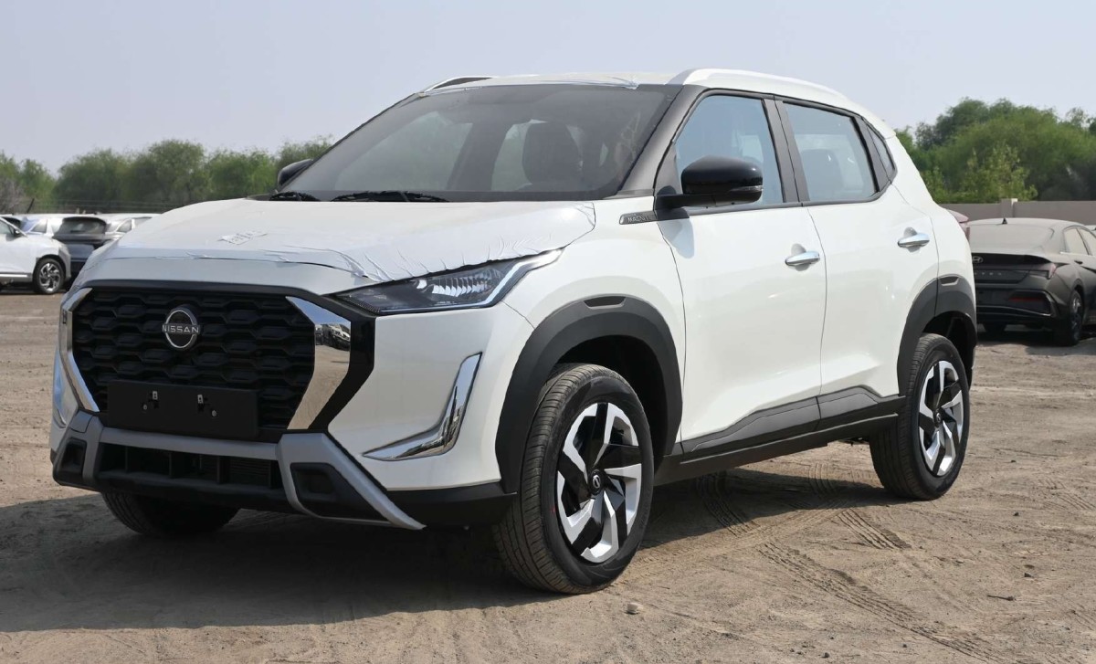 Nissan Magnite Acenta + 1.0L Turbo CVT