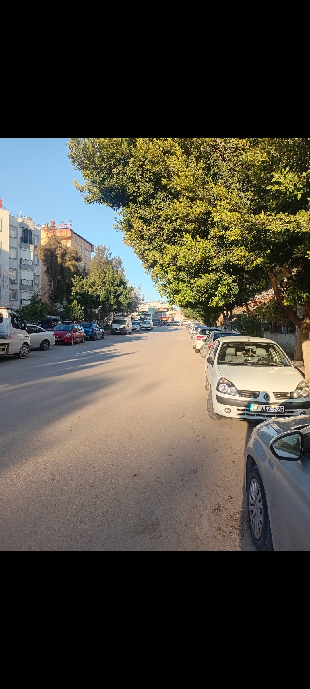 Antakya Merkez de işlek cadde uzerinde yatırımlık dükkan her turlu satış ve takasa açık  - 2