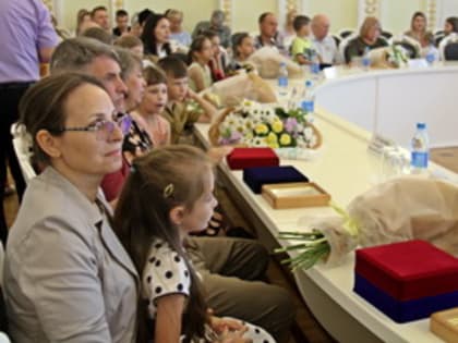 Семьи Владимирской области наградили за любовь и верность