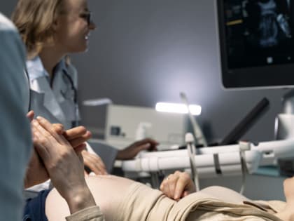 18 из 50 беременных женщин удалось отговорить от аборта в роддоме №2 Владимира