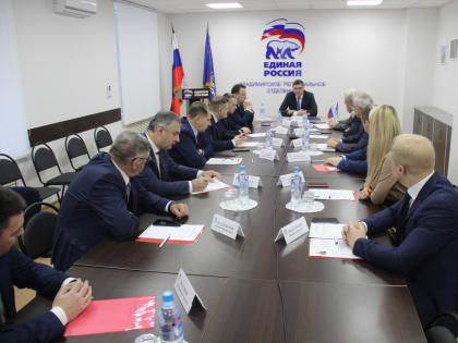Единороссы поддержали кандидатуру Дмитрия Наумова на должность главы города Владимира
