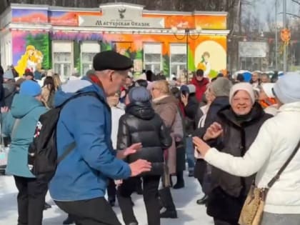 Во Владимире наградили победителей конкурса масленичных кукол «Семейная масленица 2024»