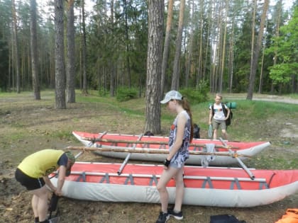 В православной школе города Суздаля состоялся поход на природу в честь окончания учебного года