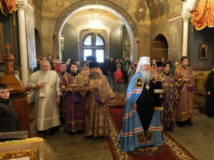 В Неделю вторую Великого поста митрополит Тихон совершил Божественную литургию в Успенском кафедральном соборе