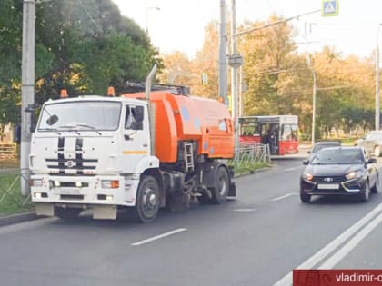 Осеннюю уборку Владимира ведут 25 единиц техники и 50 рабочих ручной уборки «ЦУГД»