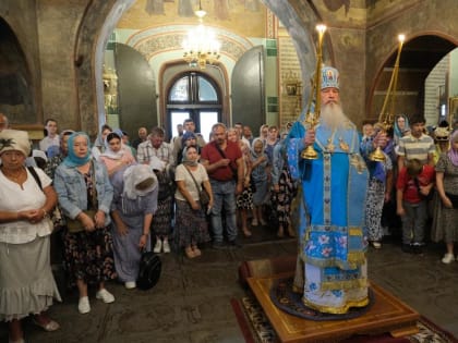 Престольные торжества в Свято-Успенском кафедральном соборе города Владимира