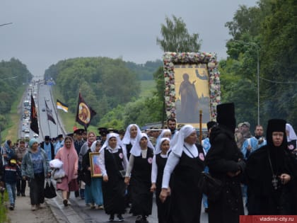 Во Владимире прошел Крестный ход с Боголюбской иконой Божией Матери