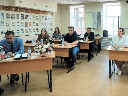 Лекция руководителя Управления перед студентами Владимирского филиала РАНХиГС