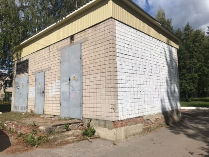В Радужном от удара током погиб работник электросетей