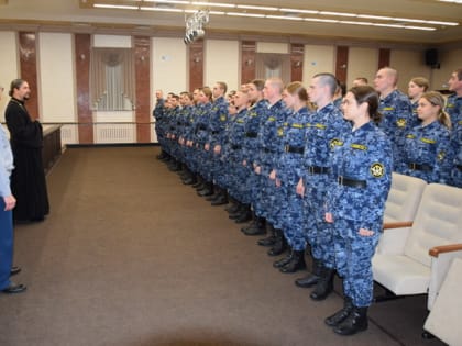 Первокурсники приняли участие в тематической встрече со священнослужителем