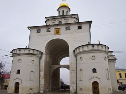 Во Владимире начали реставрировать Золотые ворота
