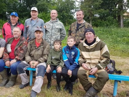 24 июня прошел субботник по благоустройству стадиона в с. Барское Татарово.