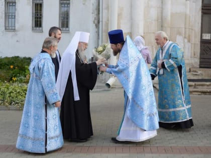 В Сретение Владимирский иконы Божией Матери митрополит Тихон совершил Литургию в Успенском кафедральном соборе города Владимира