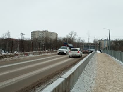 О движении транспорта на Павловском мосту