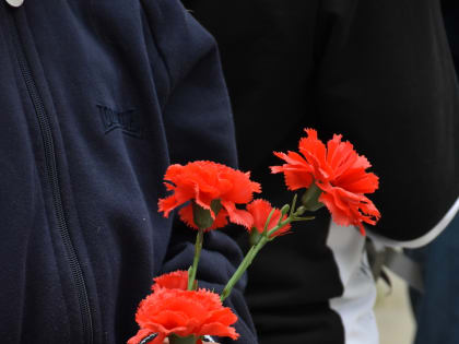 В Гусь-Хрустальном прошло возложение цветов и венков по случаю Дня памяти и скорби