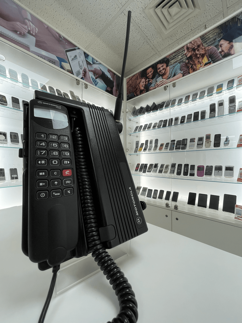 Which Company Offers a UK-Based Customer Service Helpline - Back Market vs The Big Phone Store