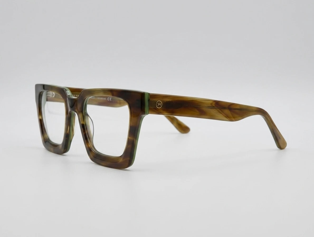MAGISTRATE | UNISEX |DEMI TORTOISE| SIZE :- L