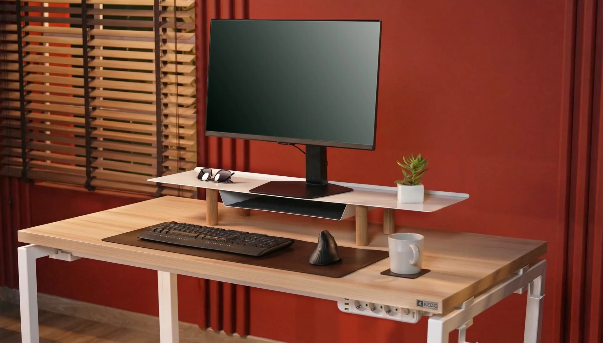 KEDO DESK — 10